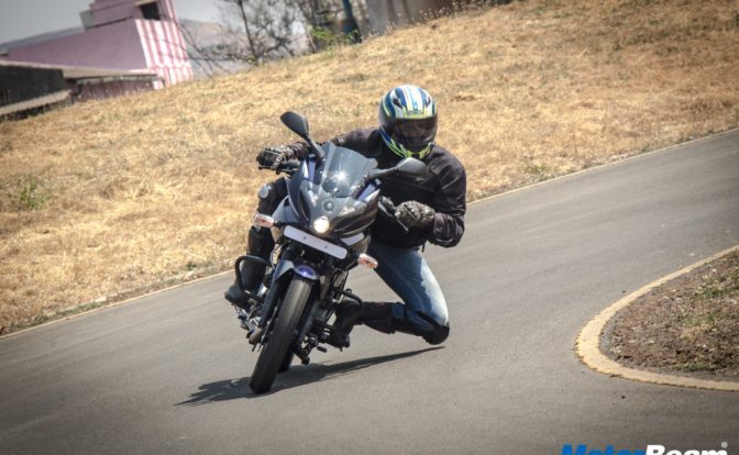 Bajaj Pulsar 220F Research 5