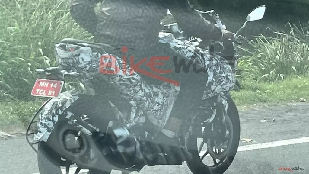 Bajaj Pulsar 250F Spied