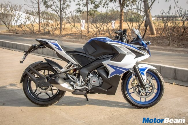 Bajaj Pulsar RS 200 Side