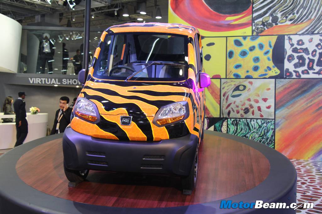 Bajaj RE60 Signature Collection