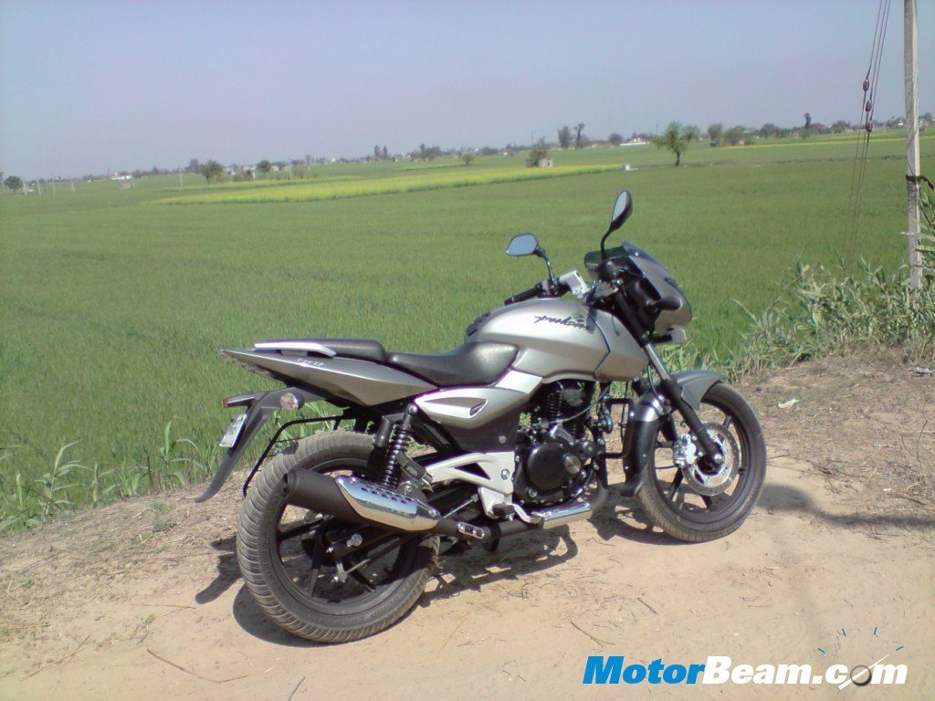 Bajaj_Pulsar_180_Wallpaper Bajaj Pulsar 180 Wallpaper
