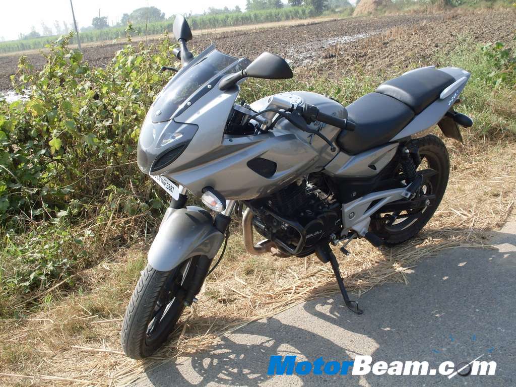 Bajaj Pulsar 220F Grey Bajaj Pulsar 220F Grey