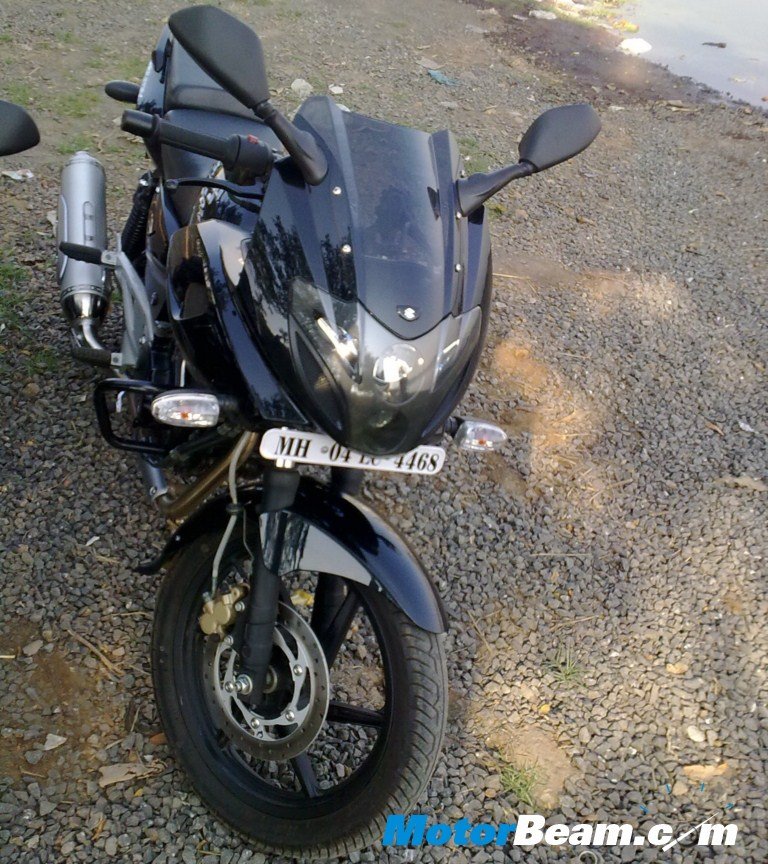 Bajaj_Pulsar_220_Pictures_Get_Featured