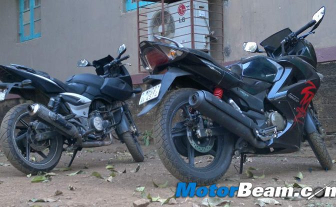 Bajaj_Pulsar_vs_Karizma_ZMR