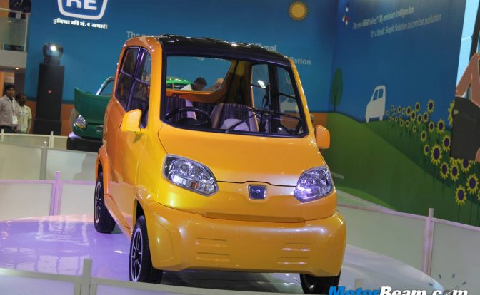 Bajaj RE60 2012