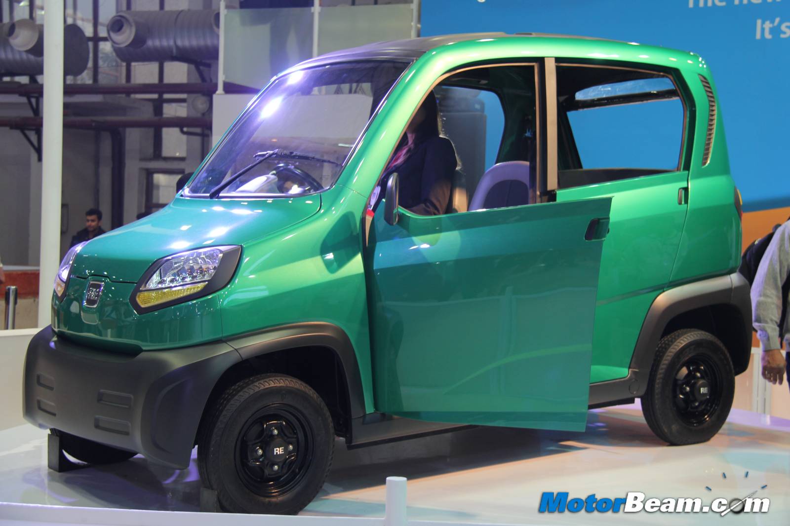 Bajaj RE60 Commercial