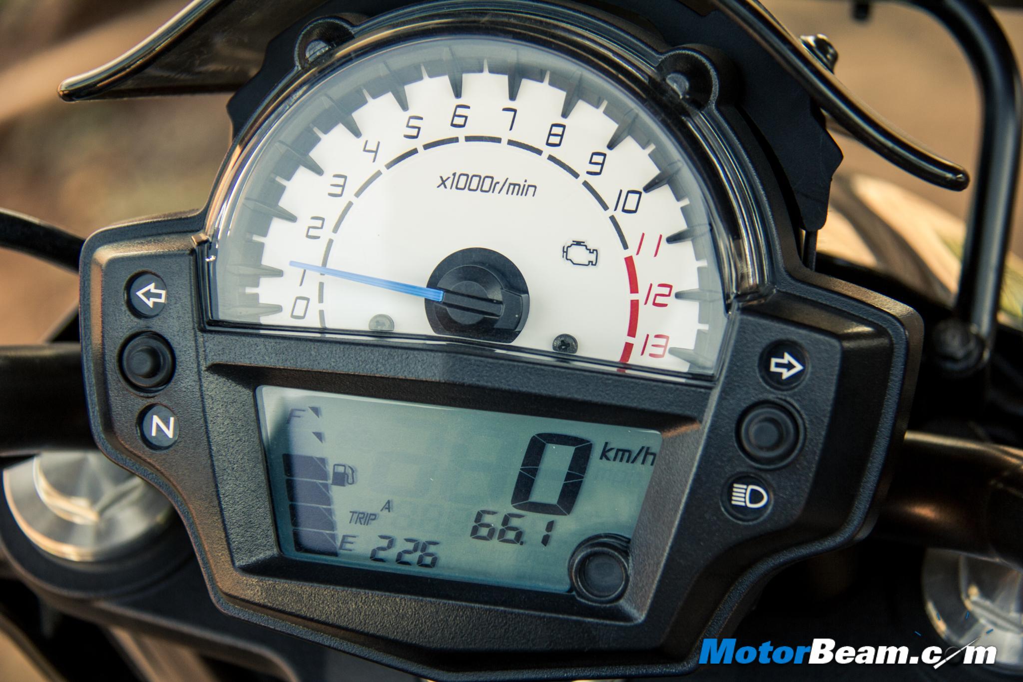 Benelli BN 600i vs Kawasaki ER6n Shootout