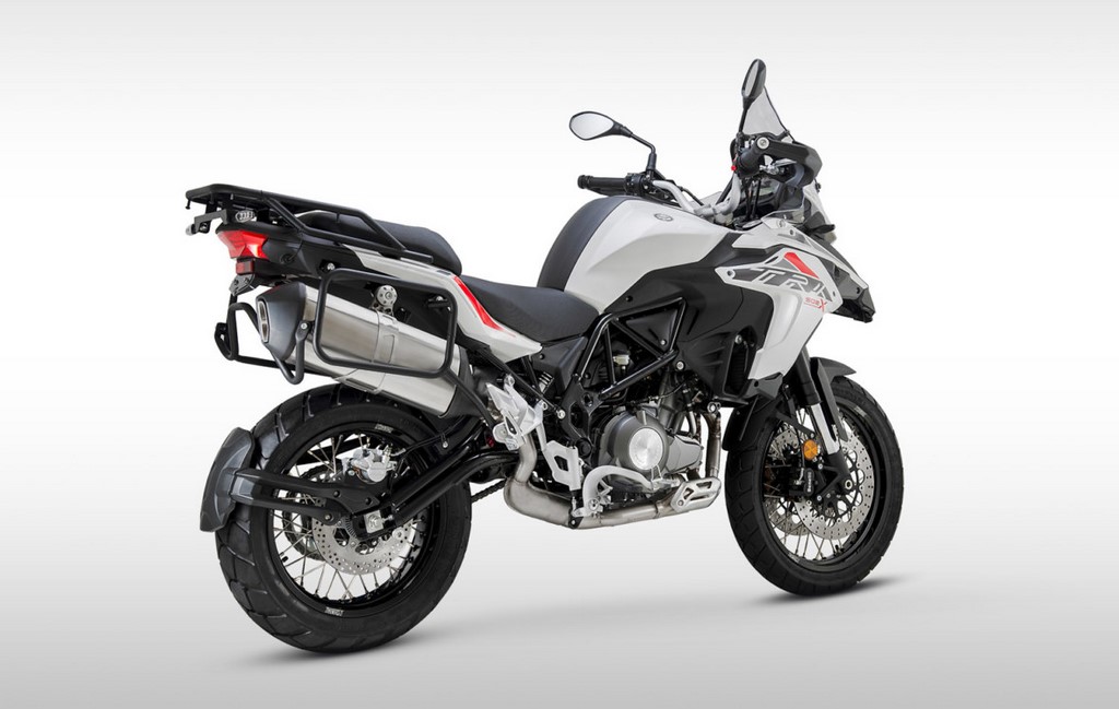 Benelli TRK 502X Side