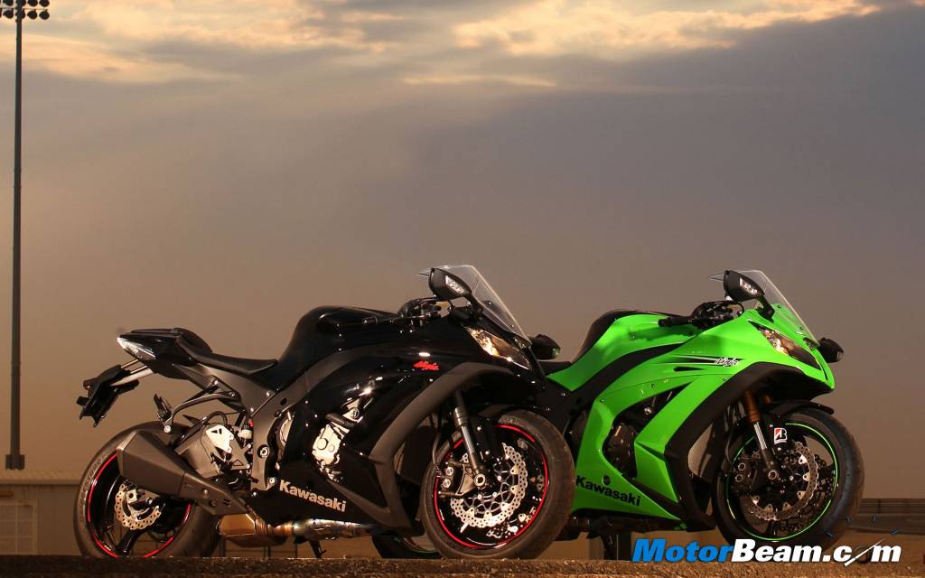 Black Kawasaki Ninja ZX-10R