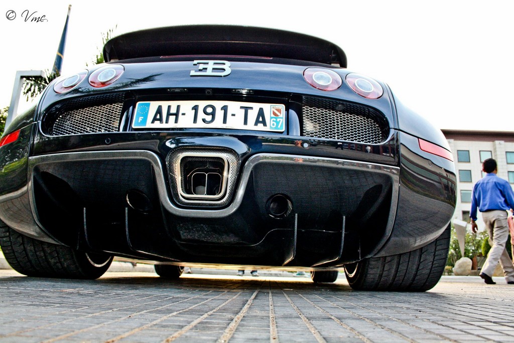 Bugatti Veyron Grandsport rear