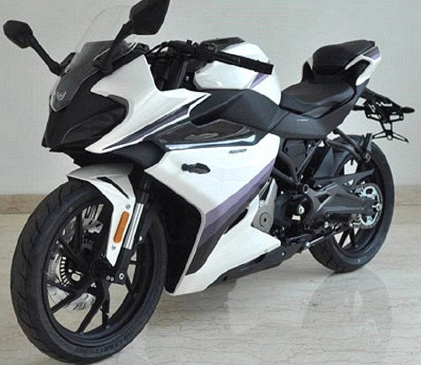CF Moto 250 SR