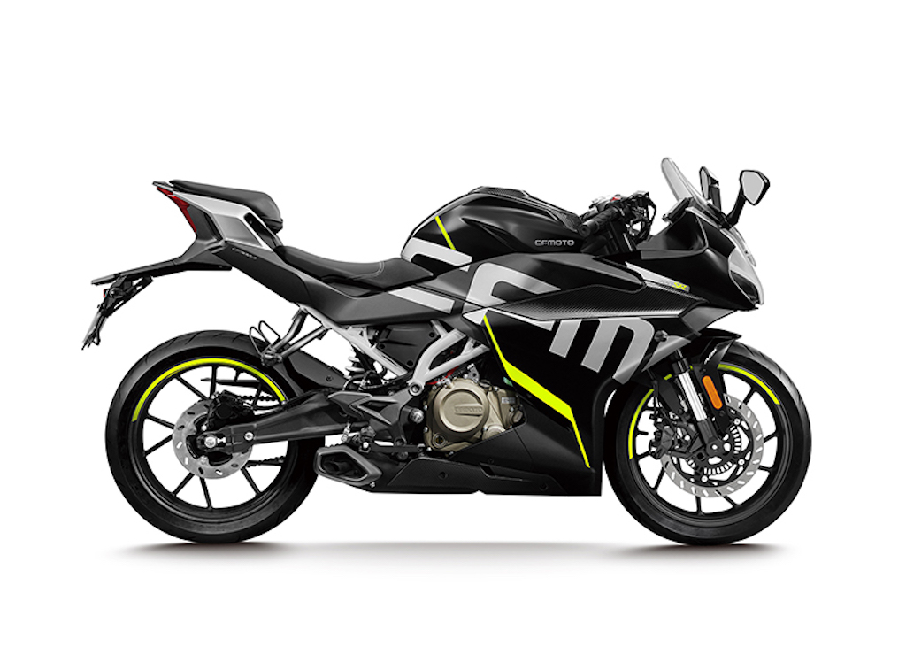 CFMoto 300SR Black