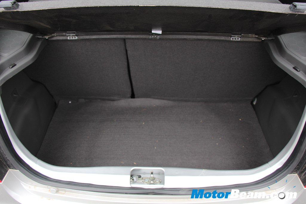 Chevrolet Beat Boot Review