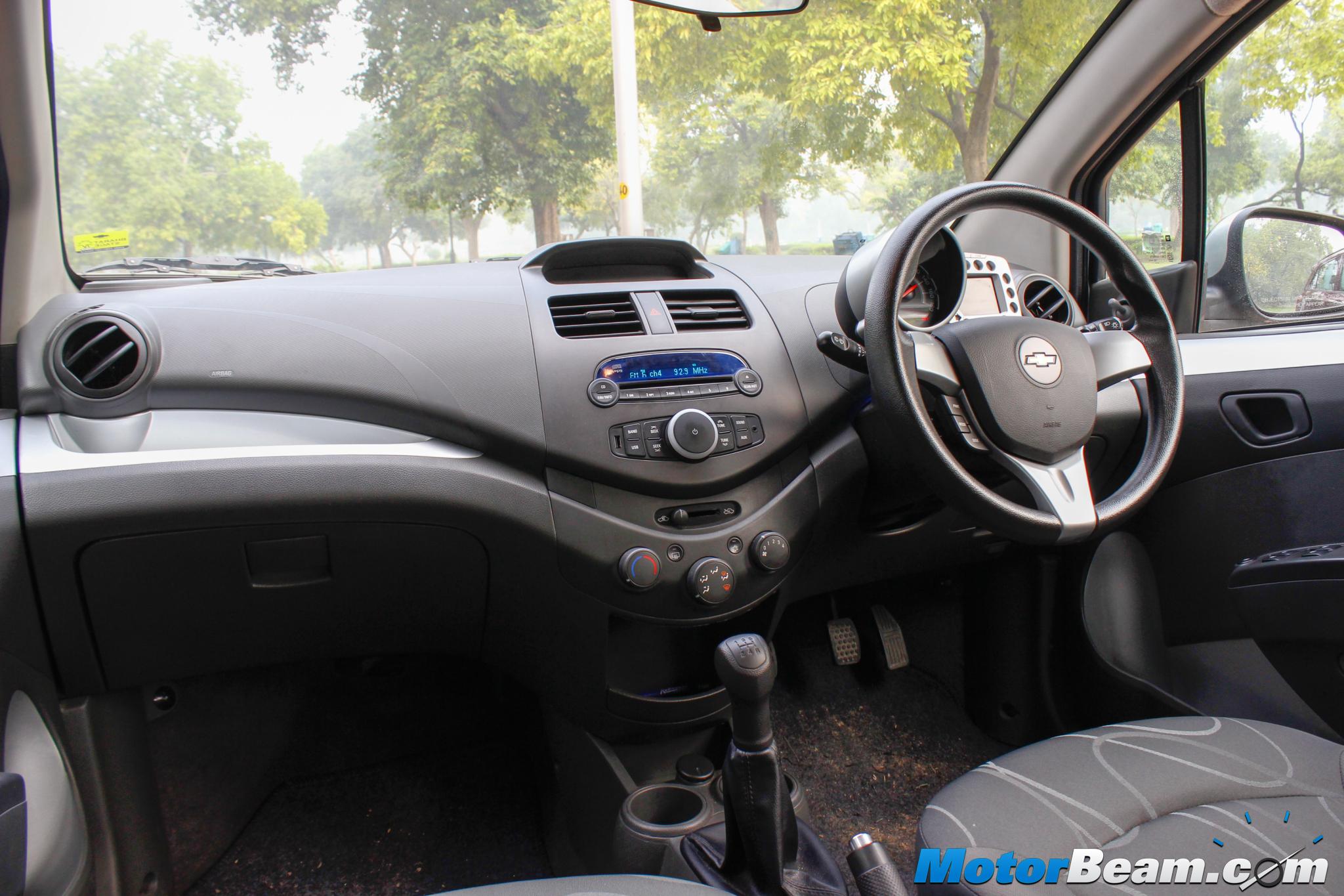Chevrolet Beat vs Hyundai Grand i10 Review