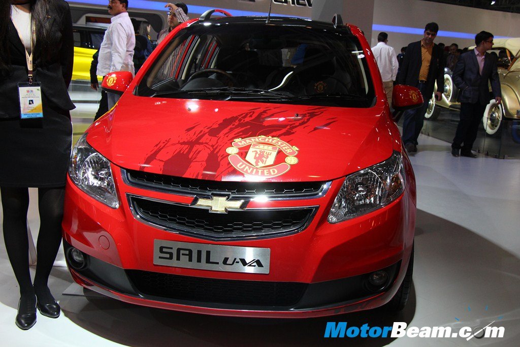 Chevrolet Sail U-VA Manchester United Front