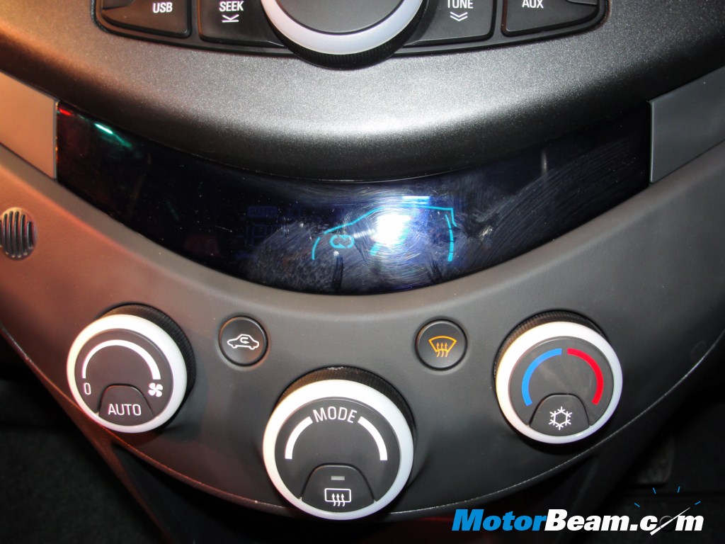 Chevrolet_Beat_AC_Controls