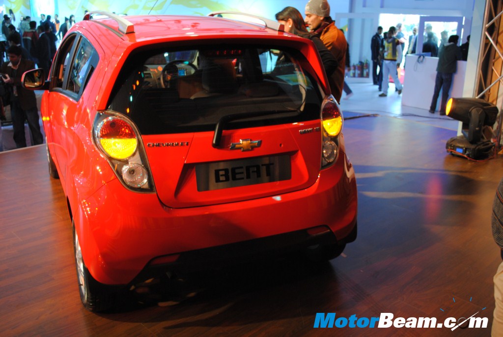 Chevrolet_Beat_Red