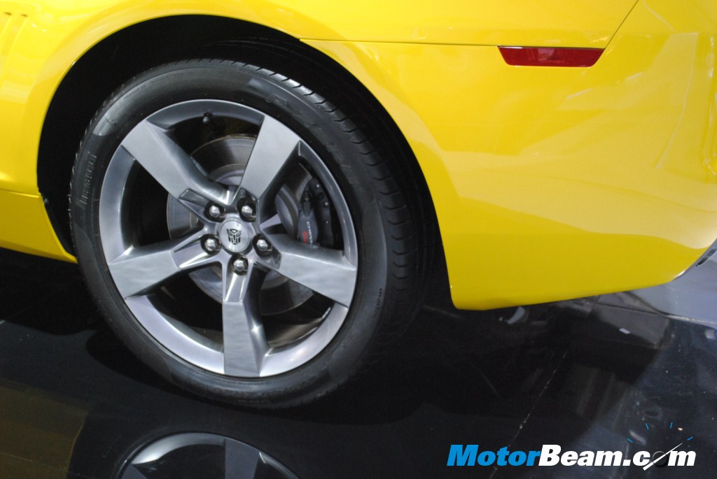 Chevrolet_Camaro_Rear_Bumper