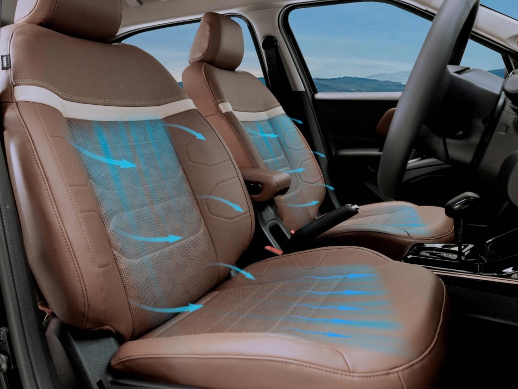 Citroen Aircross X interior seats