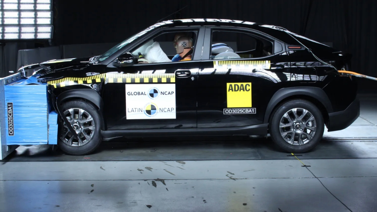 Citroen Basalt crash test side