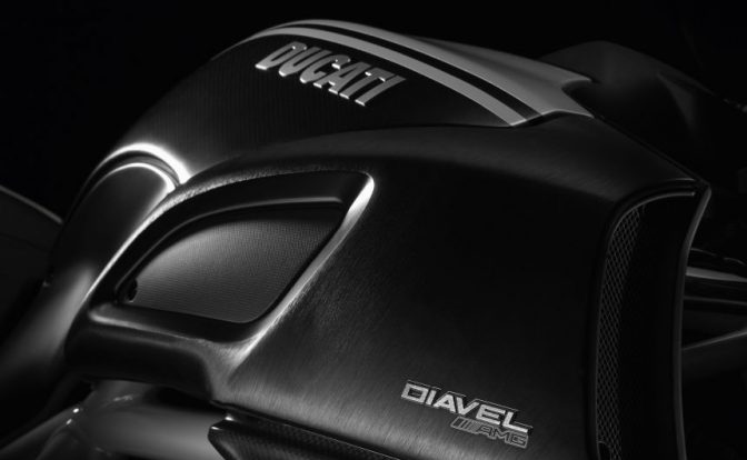 Diavel_AMG_03