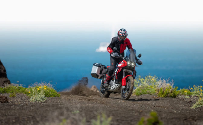 Ducati DesertX Discovery Front