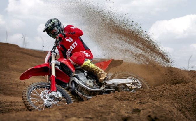 Ducati Desmo 450 MX