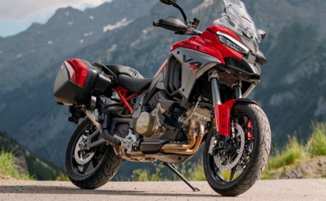 Ducati Multistrada V4 Red front