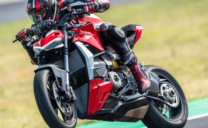 Ducati Streetfighter V2