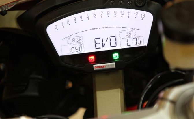 Ducati_848_Evo_Speedo
