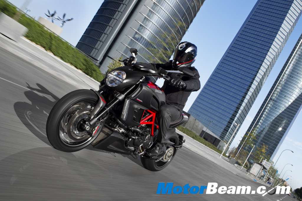 Ducati_Diavel_Carbon_India Ducati_Diavel_Carbon_India