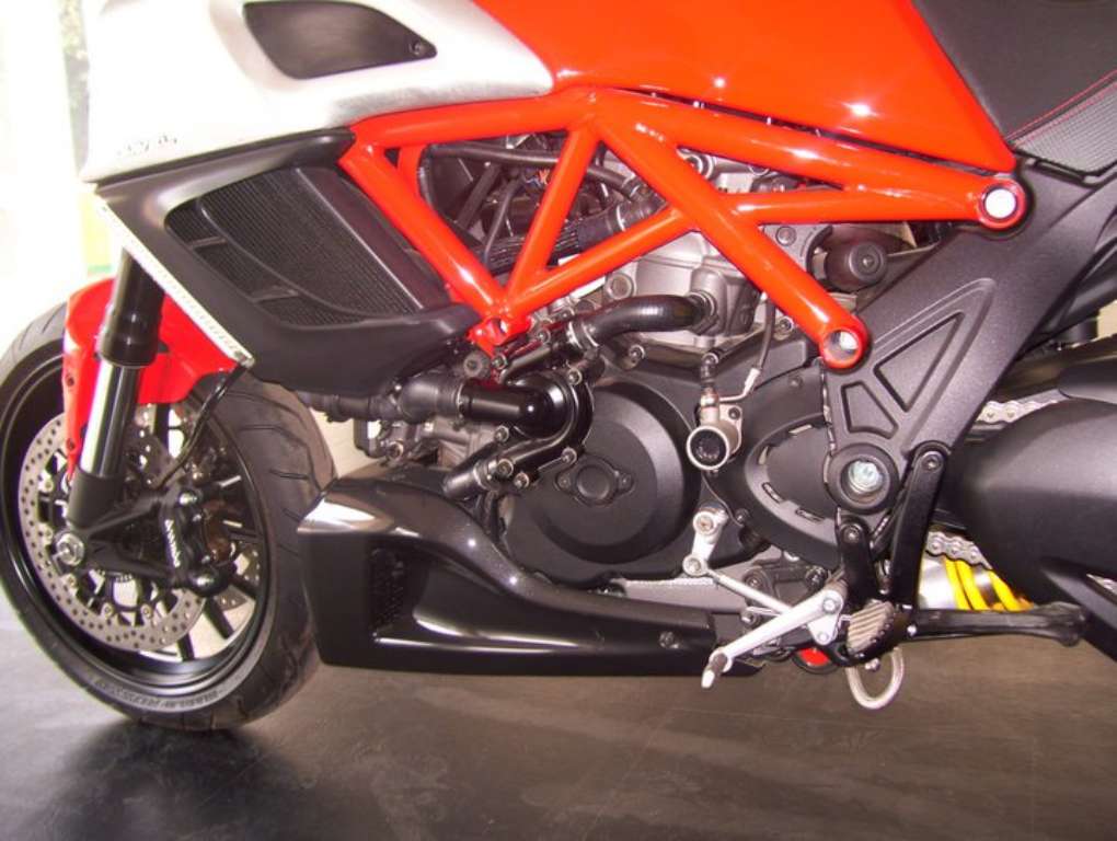 Ducati_Diavel_Engine Ducati_Diavel_Engine