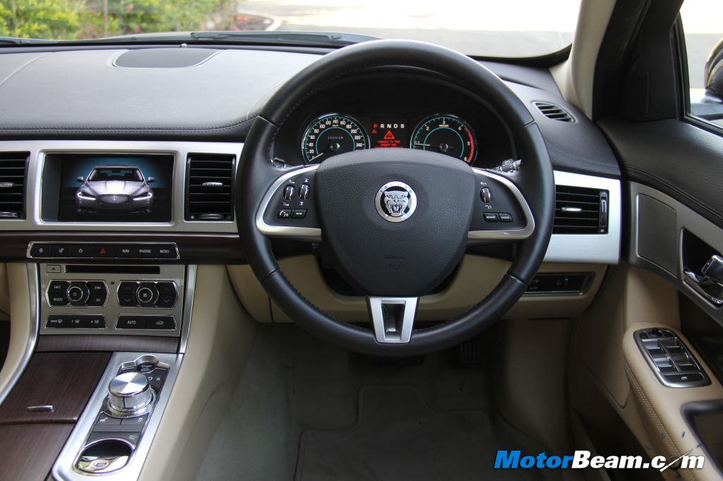 E-Class vs 5-Series vs A6 vs XF Interiors