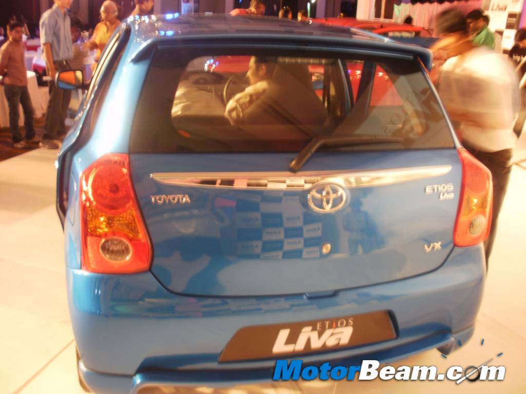 Etios_Liva_Side_Rear Etios_Liva_Side_Rear