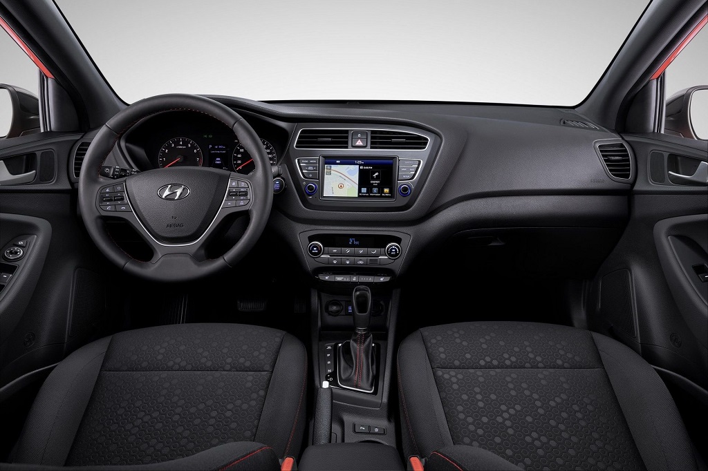 European Hyundai i20 Facelift Cabin