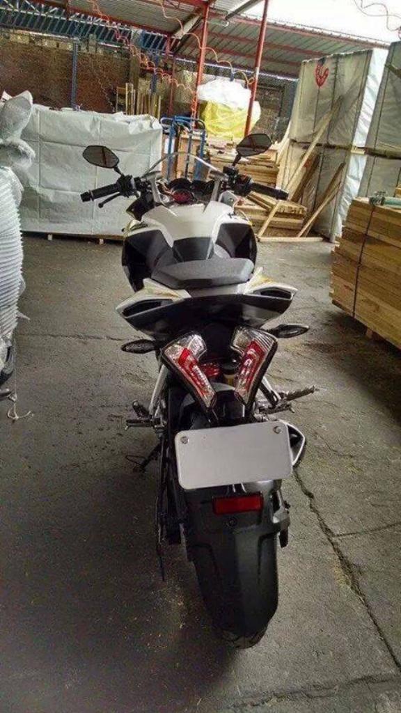 Export Spec Pulsar 200 SS ABS Spied Rear