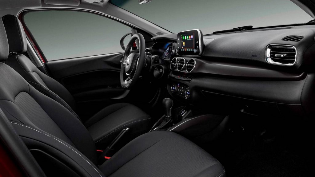 Fiat Cronos Space