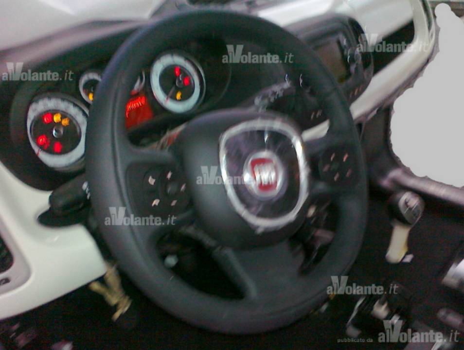 Fiat 500L Interiors Fiat 500L Interiors