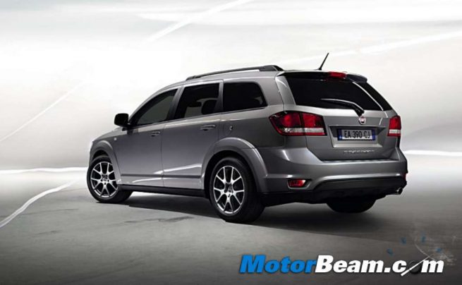 Fiat_Freemont_Rear