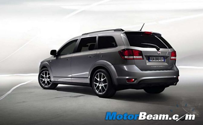 Fiat_Freemont_Rear