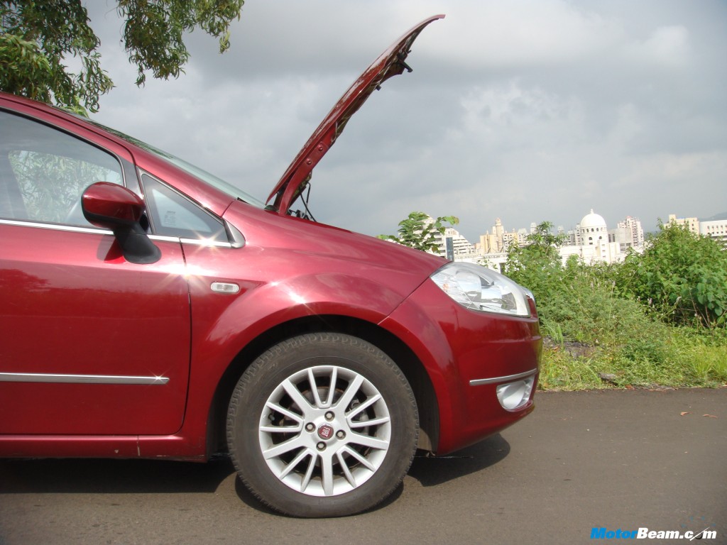 Fiat_Linea_HQ_Wallpaper