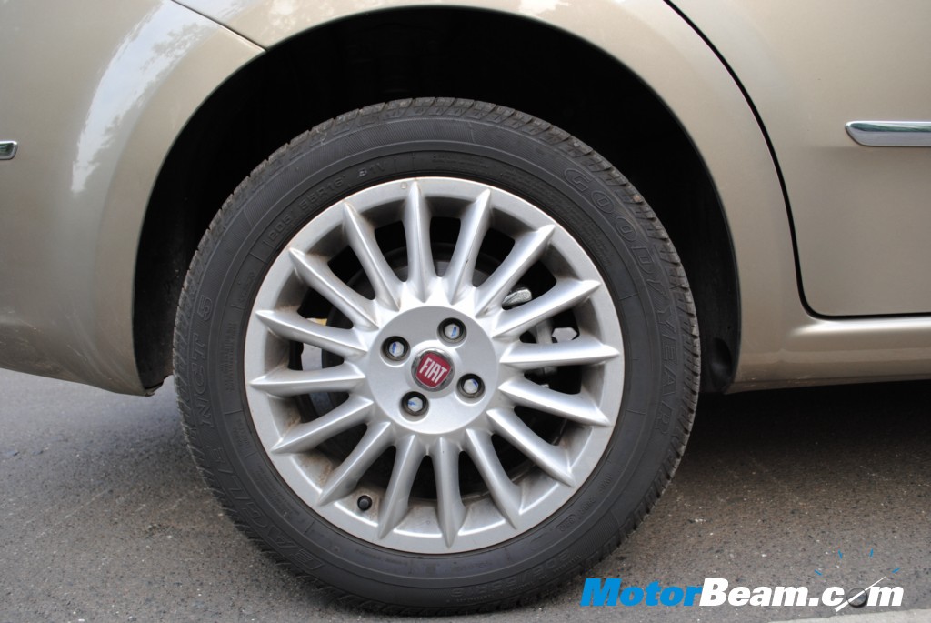 Fiat_Linea_Tjet_Rear_Disc_Brakes Fiat Linea Tjet - Rear disc brakes with wider tyres