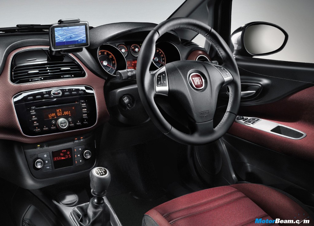 Fiat_Punto_Evo_RHD_Interior Fiat_Punto_Evo_RHD_Interior