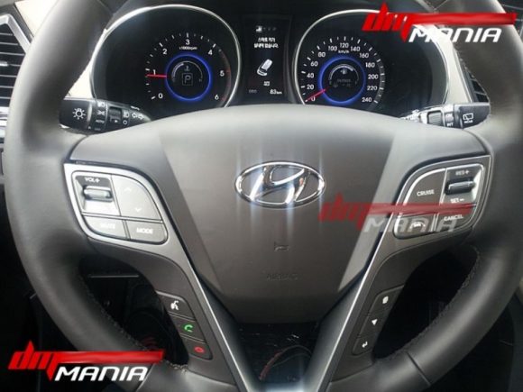 Fluidic Hyundai Santa Fe Interiors