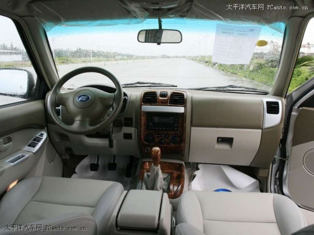 Force_Explorer_Interior Force_Explorer_Interior