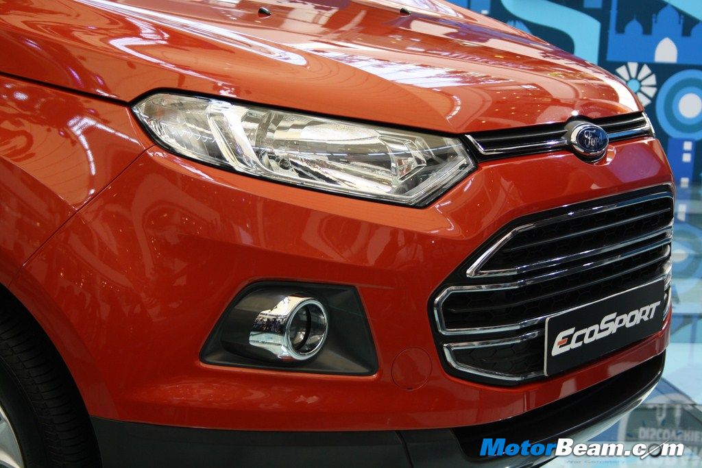 Ford EcoSport Head Light