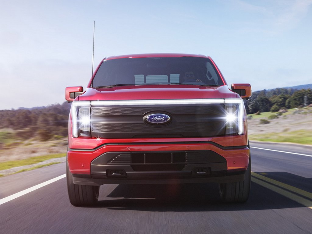 Ford F-150 Lightning Front