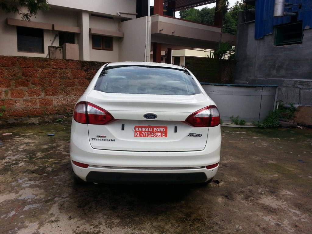 Ford Fiesta Facelift Spied Dealership Rear