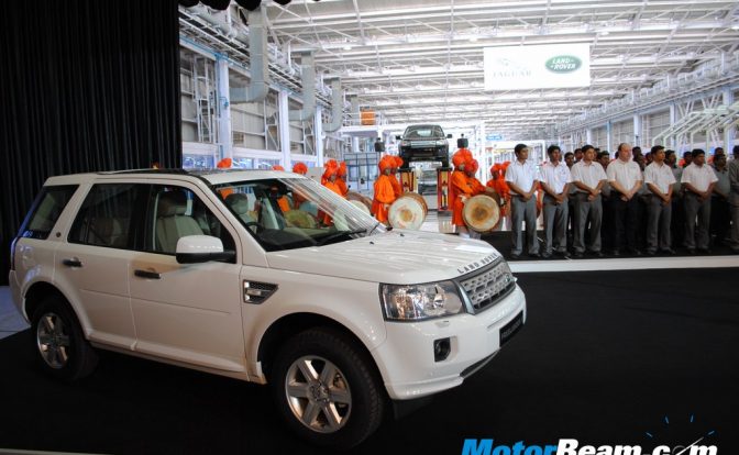 Freelander2_Rolls_Out_Out_From_Pune