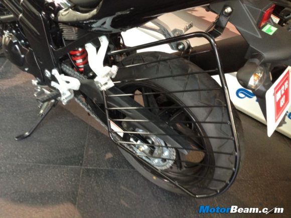 GT650 Saree Guard
